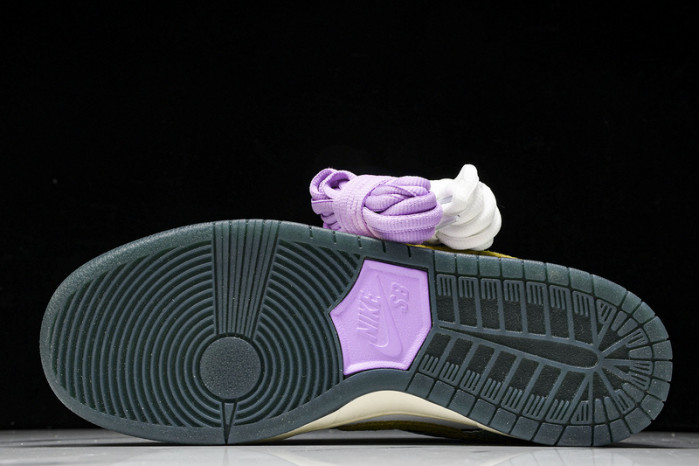 Nike SB Dunk Low Alexis Sablone Chameleon HJ3386-300