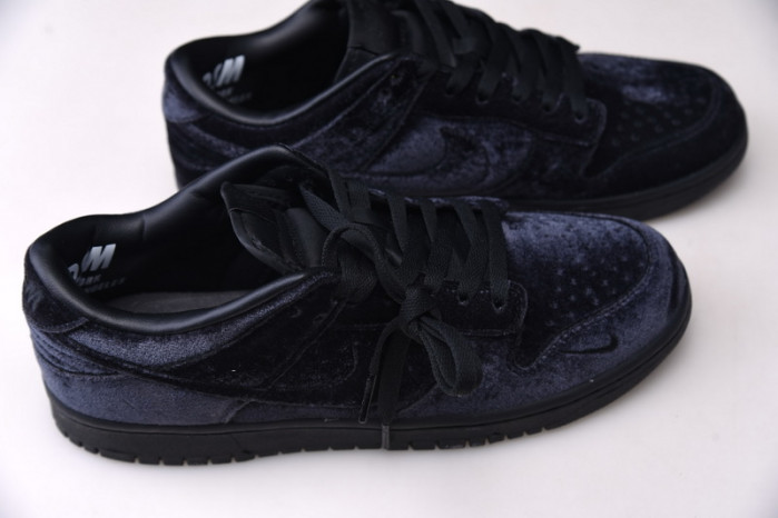 dover street market x nike dunk low triple black dh2686-002