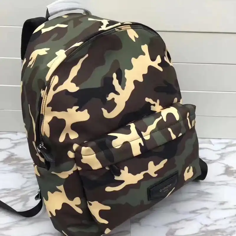 Givenchy Bags 1906BB0185