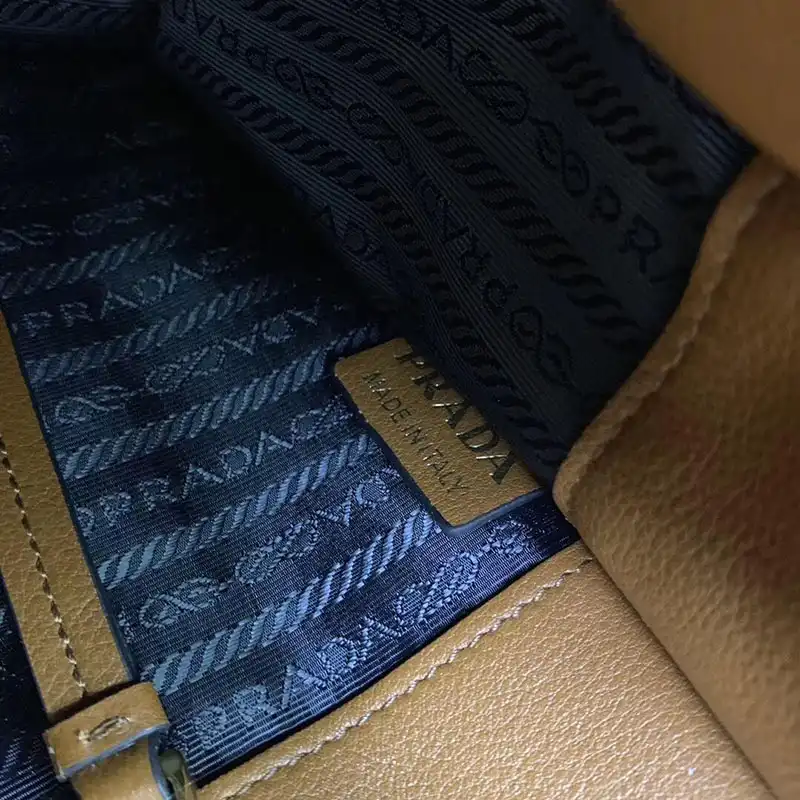 Pra*a bags 1907bp0040