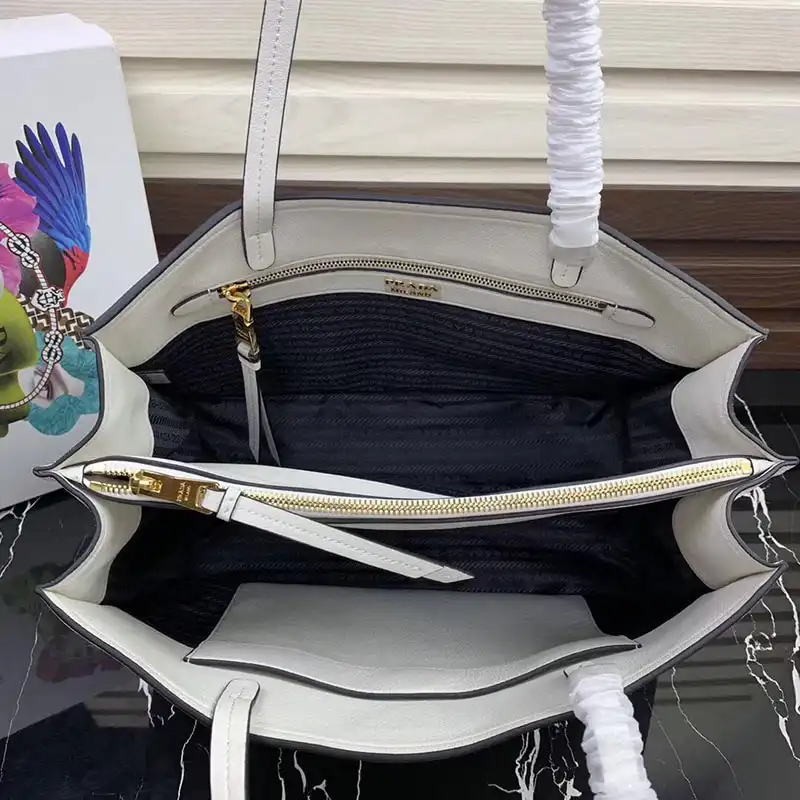 Pra*a bags 1907bp0042