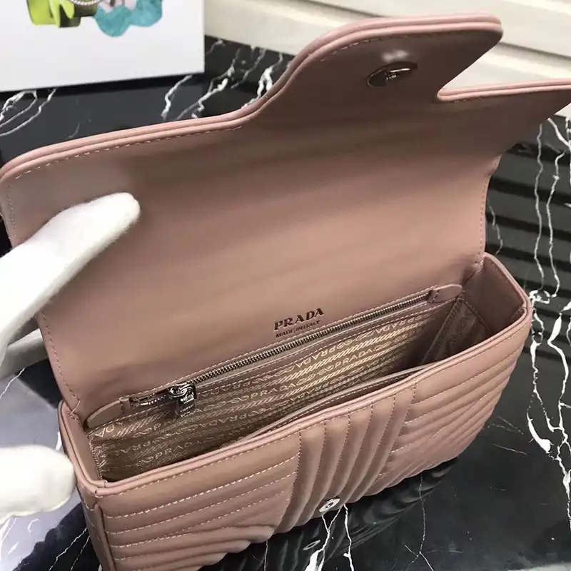 Pra*a bags 1907bp0075