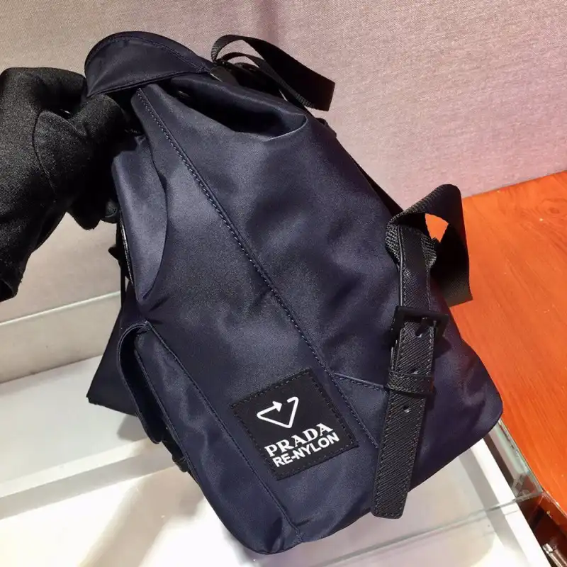 Pra*a bags 1910bb0002