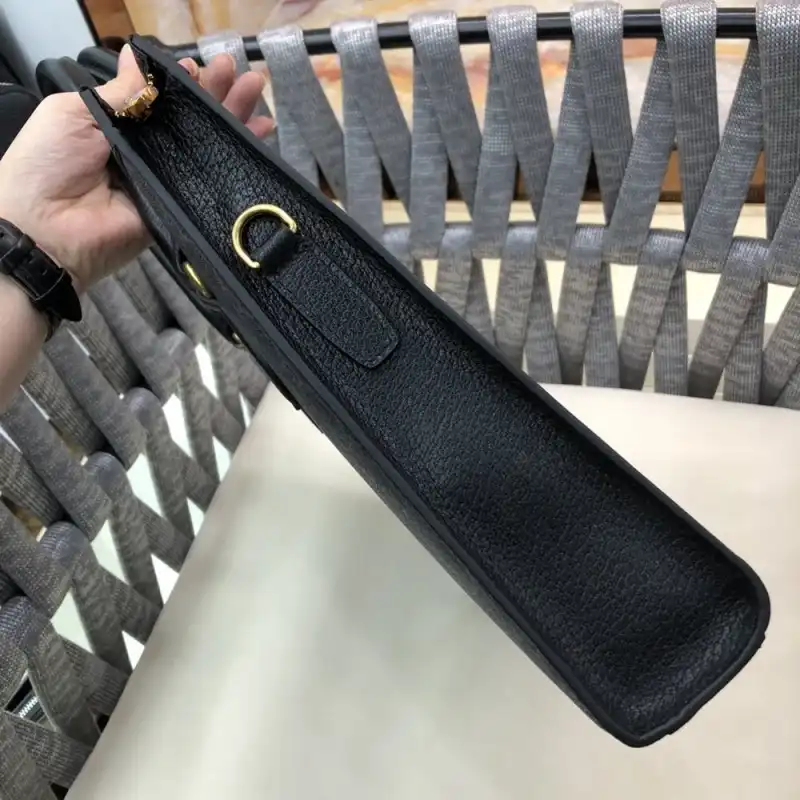 G*u*i bags 1910bb0039