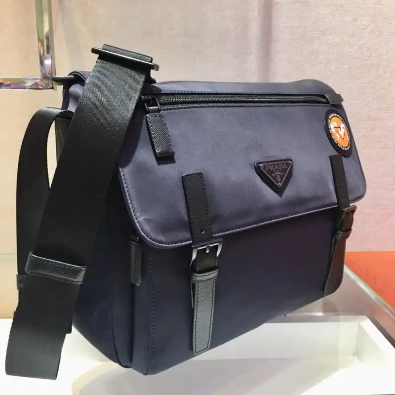 Pra*a bags 1910bb0060