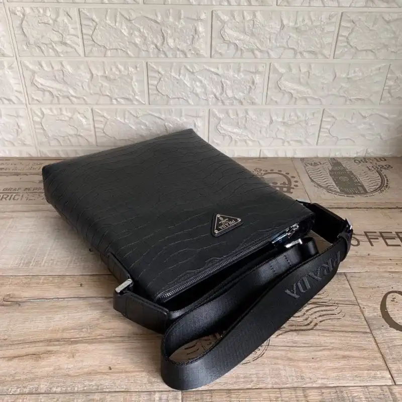 Pra*a bags 1910bb0099