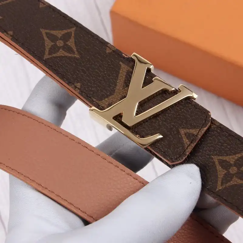 LV s Belte 1911X0015