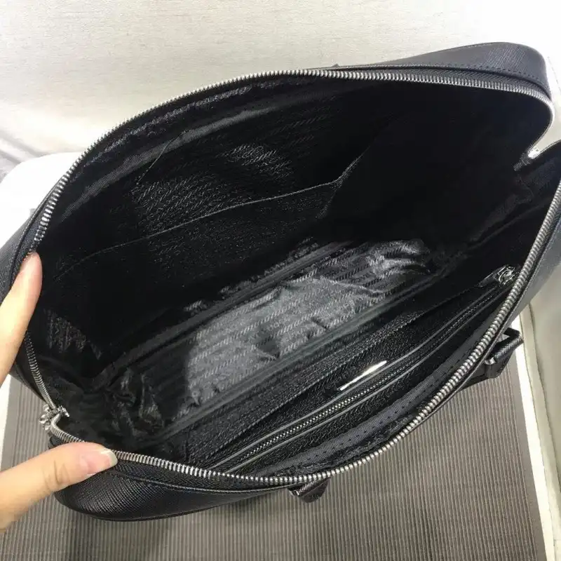 Pra*a bags 1917m0096