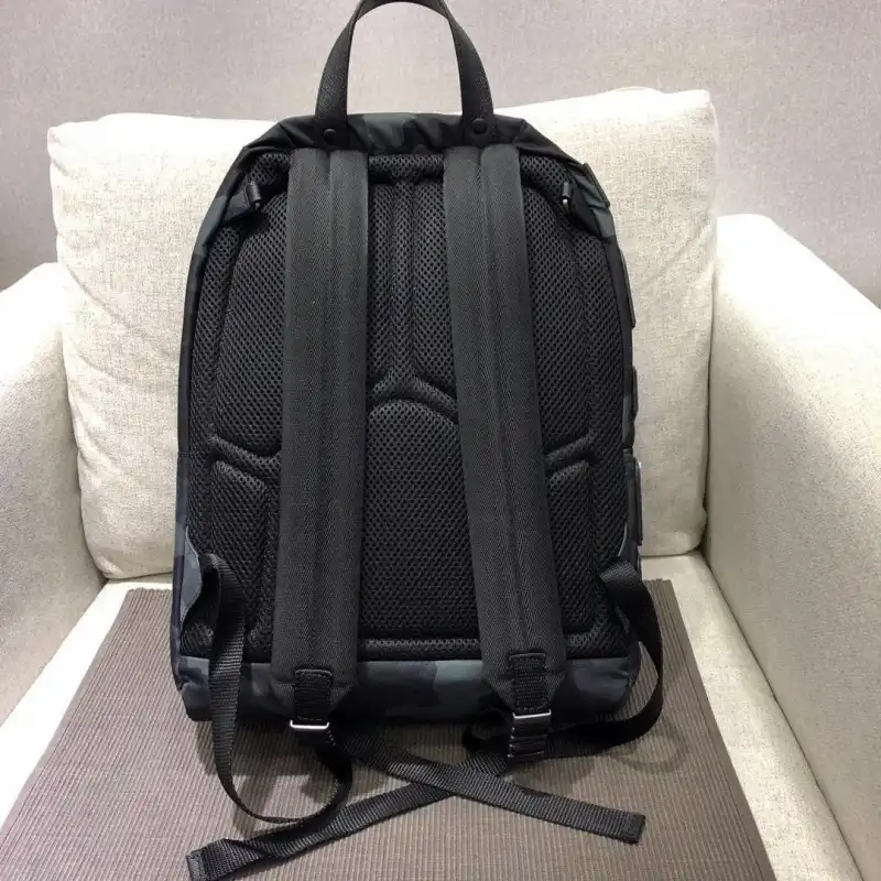 Pra*a bags 1917m0099