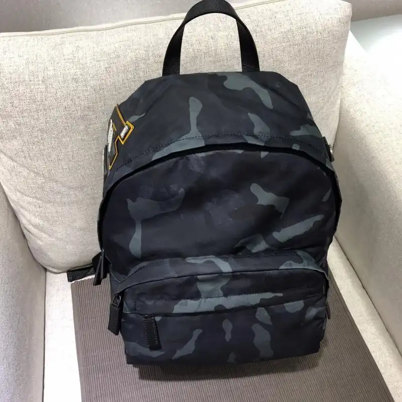 Pra*a bags 1917m0099