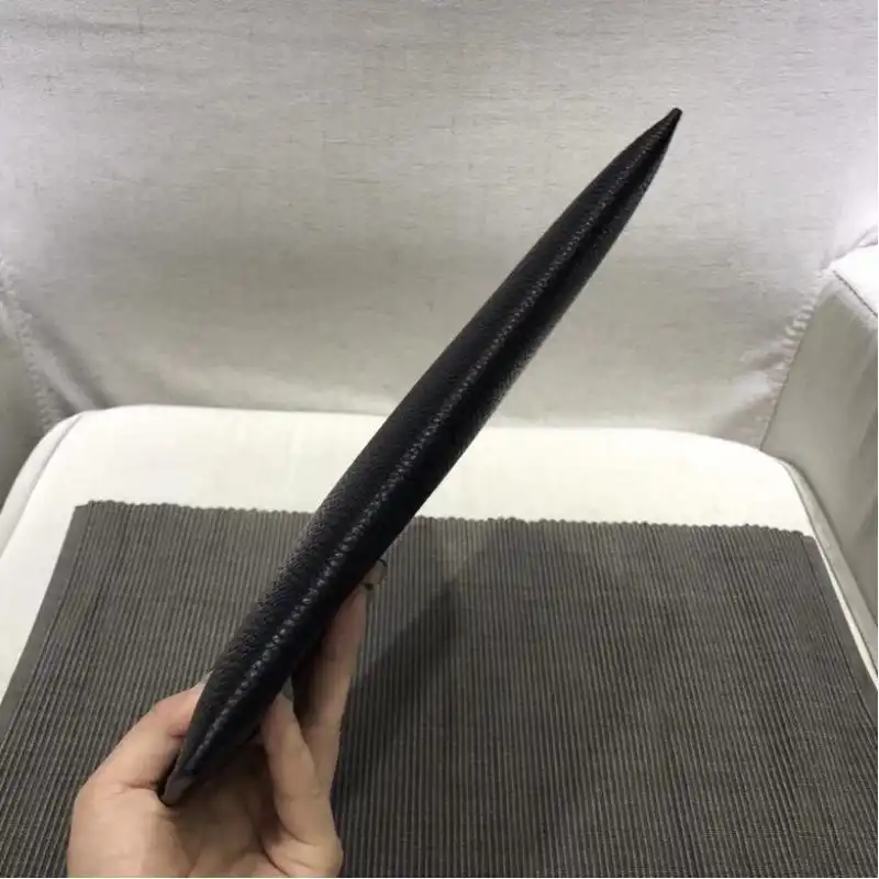 Pra*a bags 1917m0106