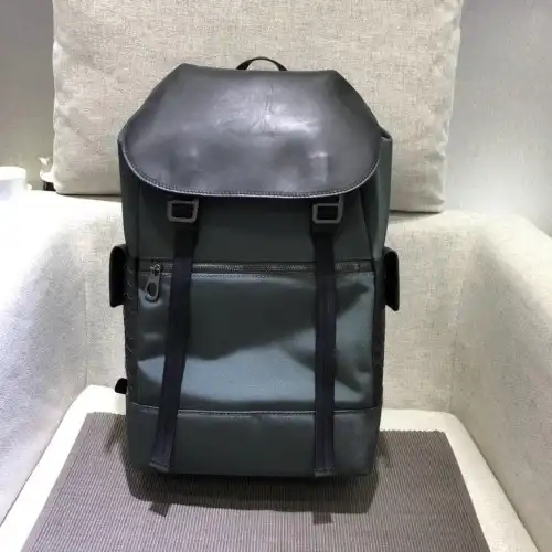 b0tt*ga Ven*ta bags 1917m0011