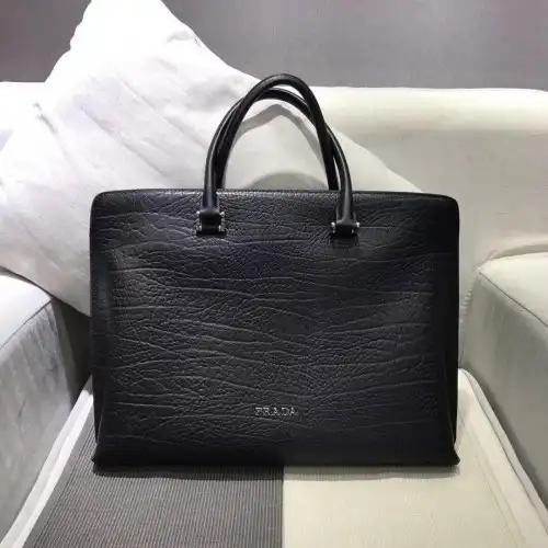 Pra*a bags 1917m0105
