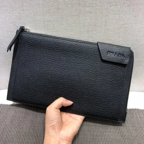Pra*a bags 1917m0107