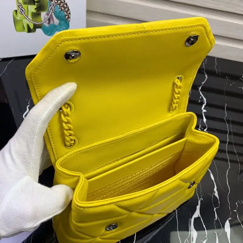 Pra*a bags 19b57b0061