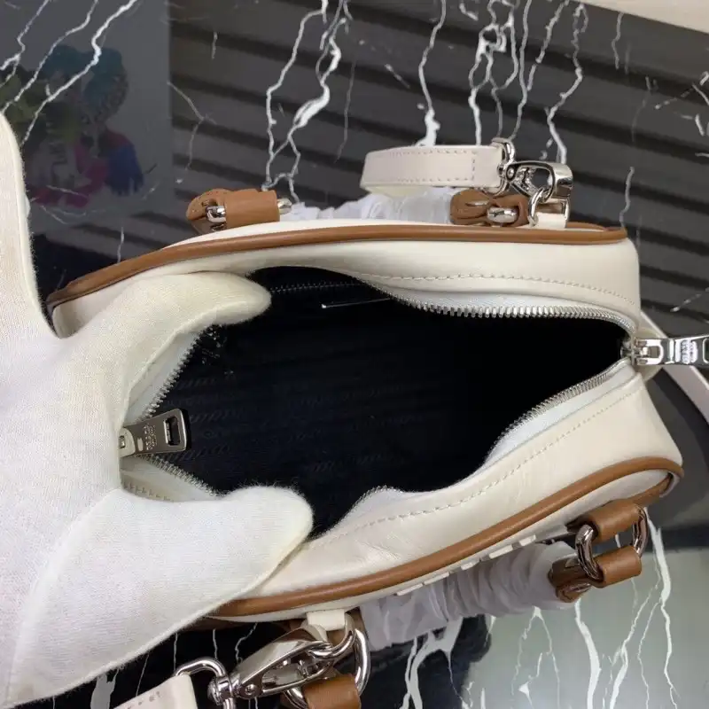 Pra*a bags 19b57b0066