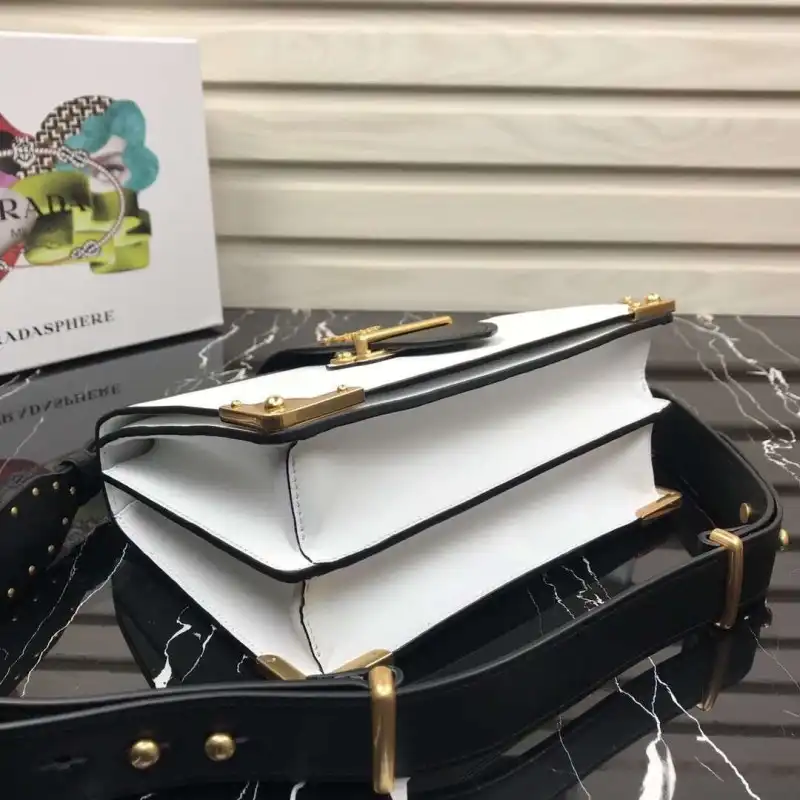 Pra*a bags 19b57b0070