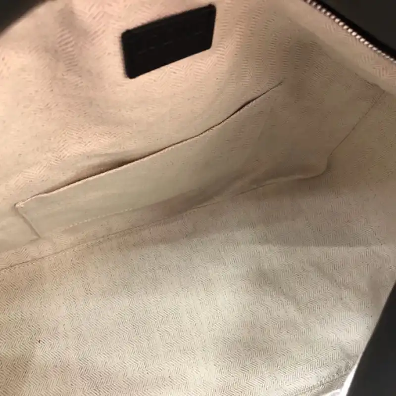 L0ew* s bag 19yan0005