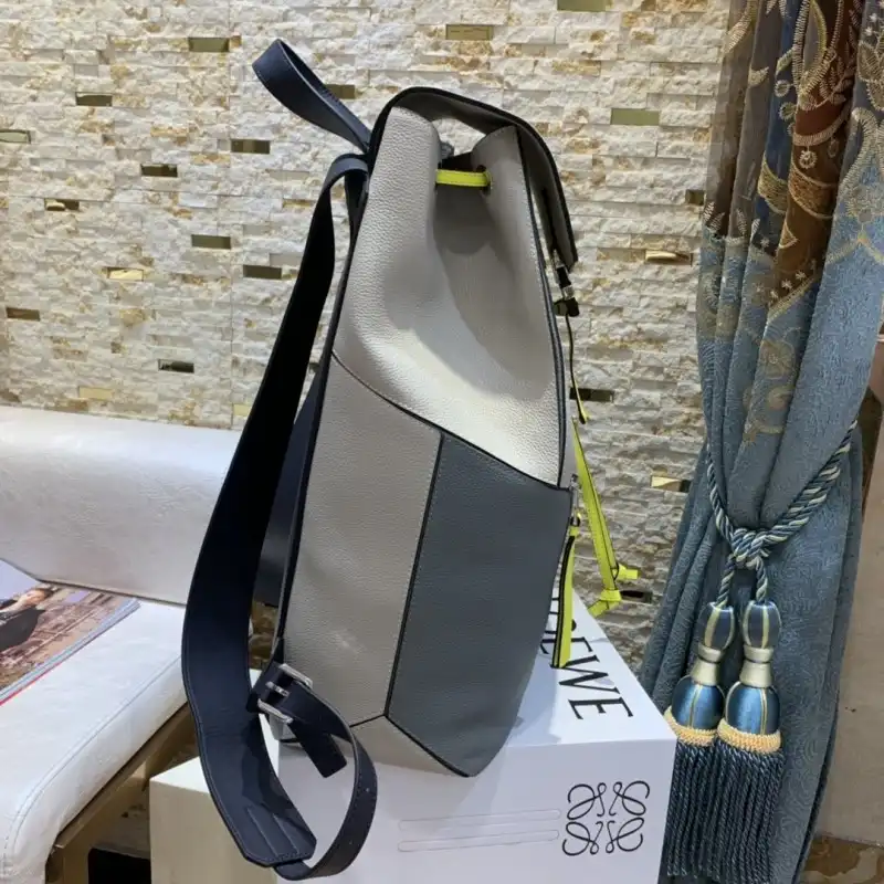 L0ew* s bag 19yan0006