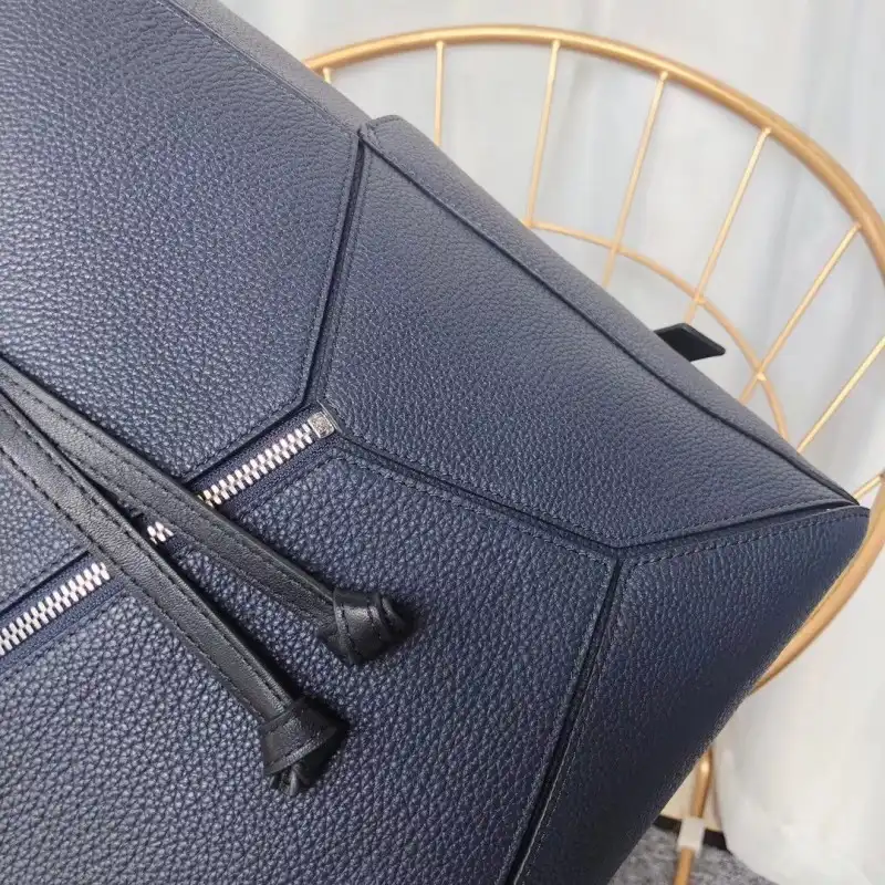 L0ew* s bag 19yan0008