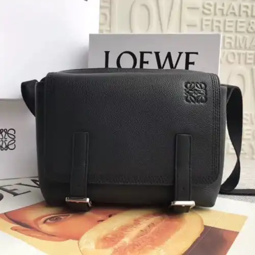 L0ew* s bag 19yan0011