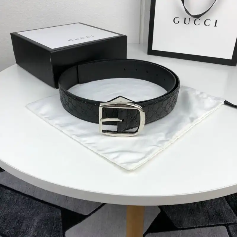 G*u*i s belt 2007xf0086