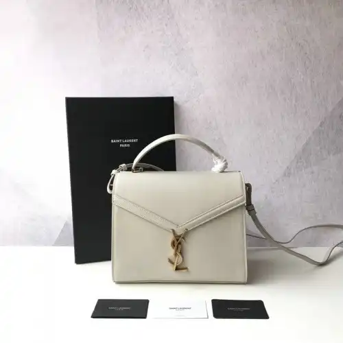 Y51 bags 2010b570016