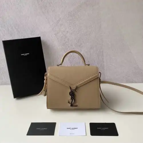 Y51 bags 2010b570020