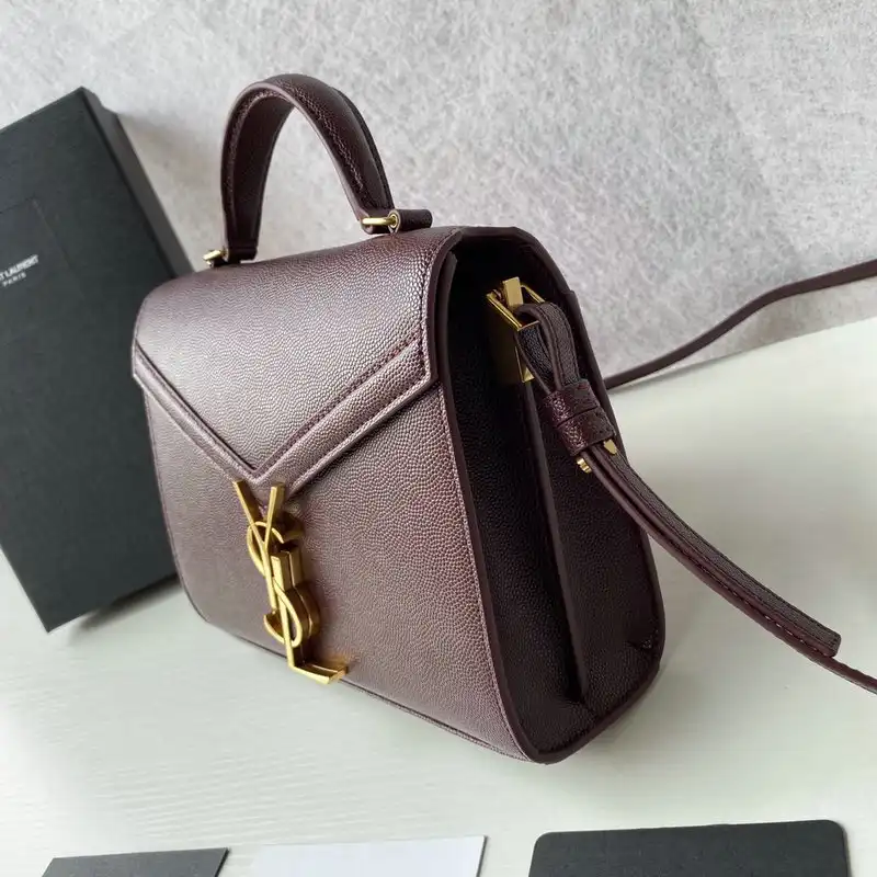 Y51 bags 2010b570021