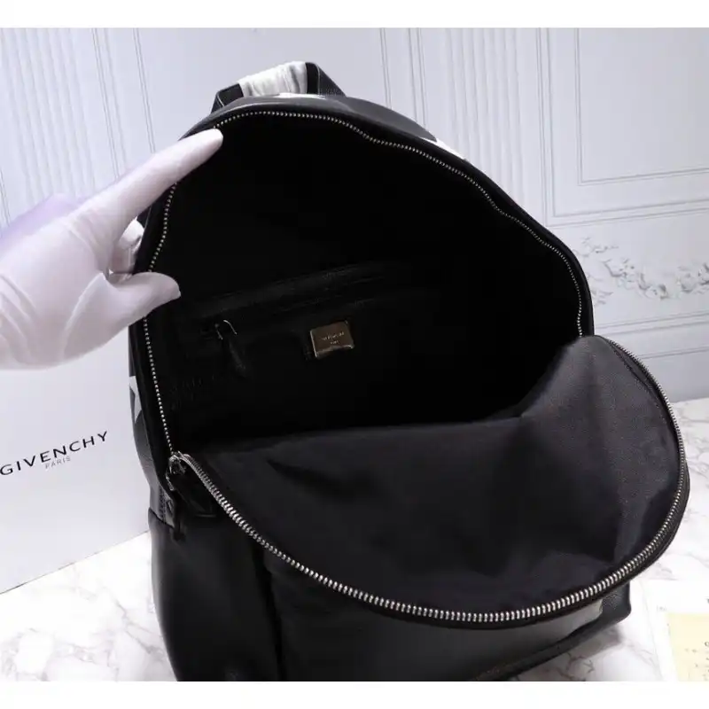 Givenchy Bags 205GIV0013