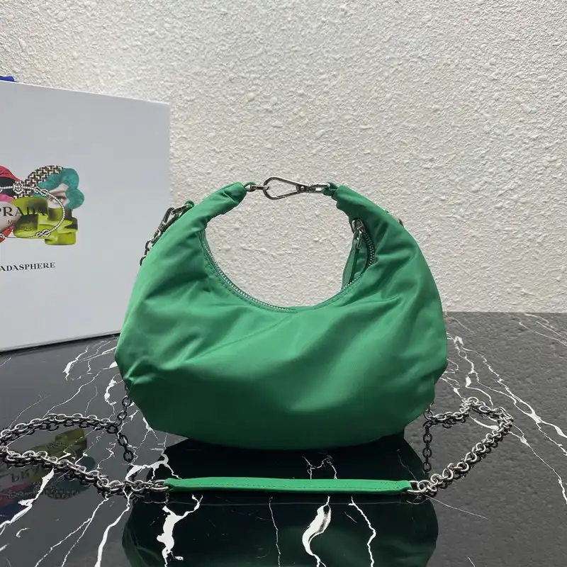 Pra*a bags 206b570030