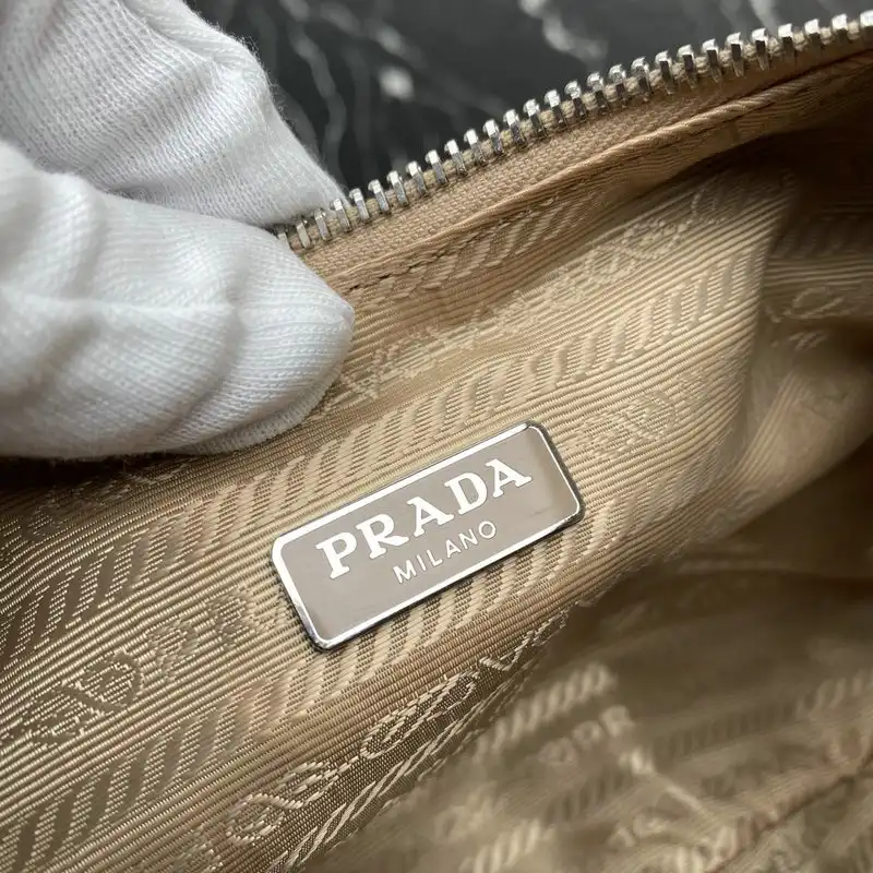 Pra*a bags 206b570031