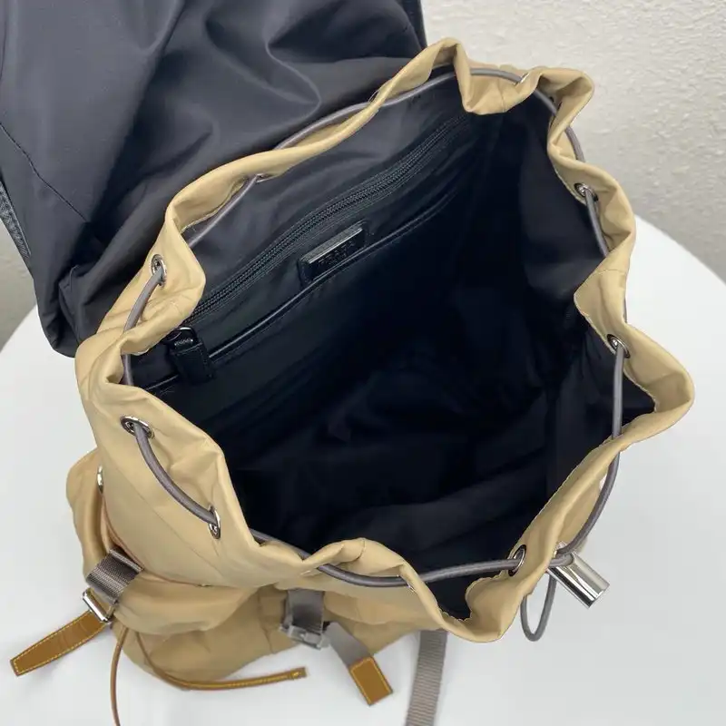 Pra*a bags 206b570125