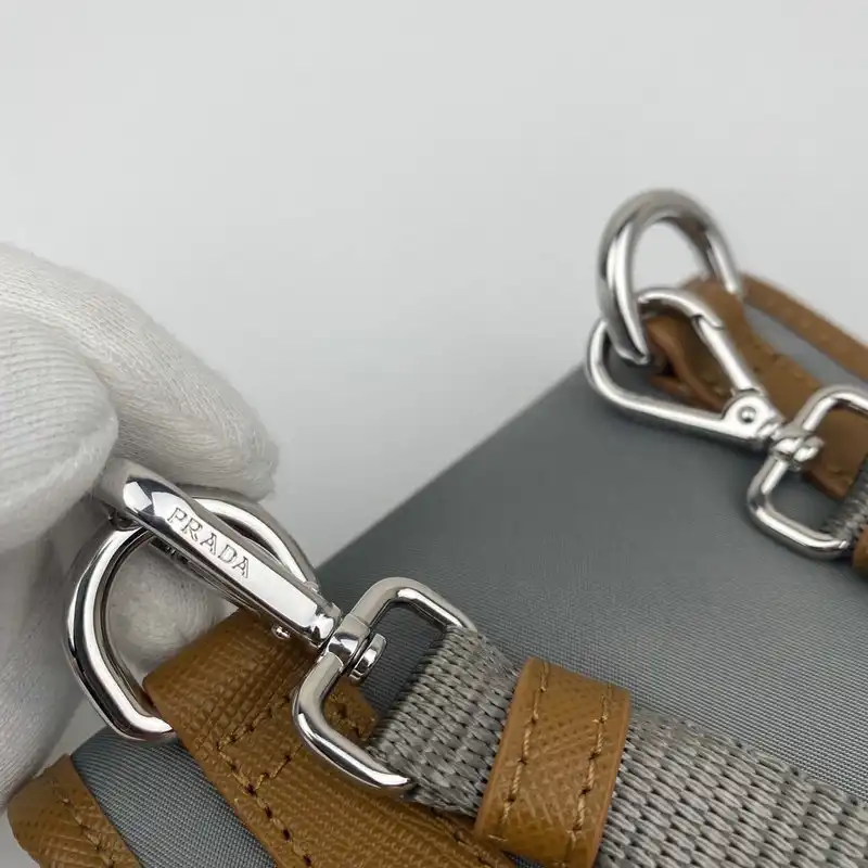 Pra*a bags 206b570127