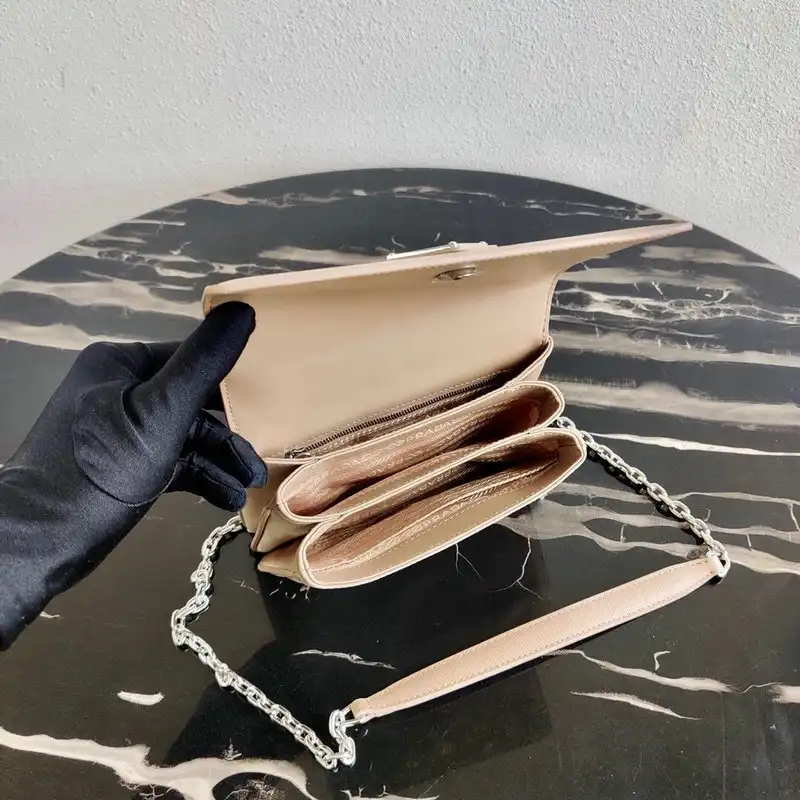 Pra*a bags 206fy0034