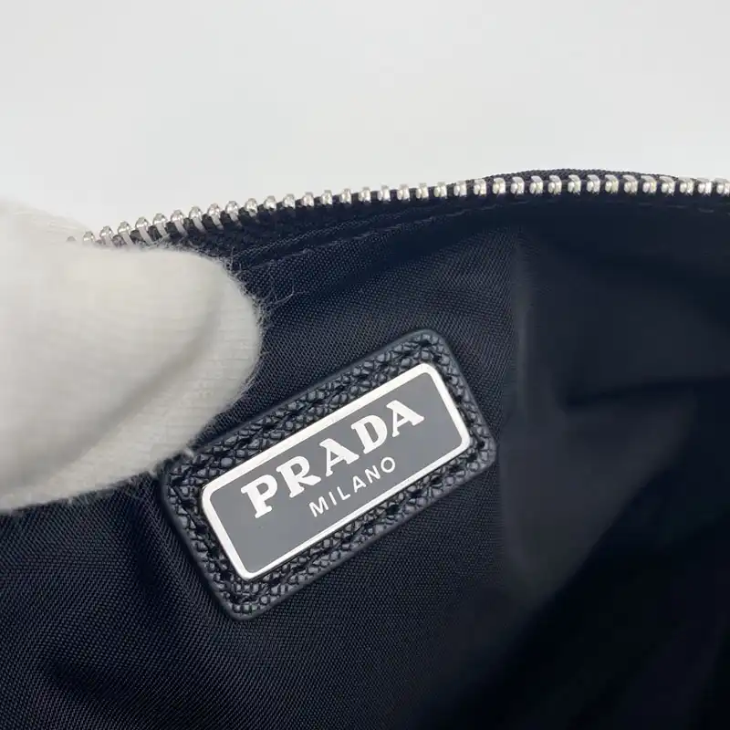 Pra*a bags 208b570116