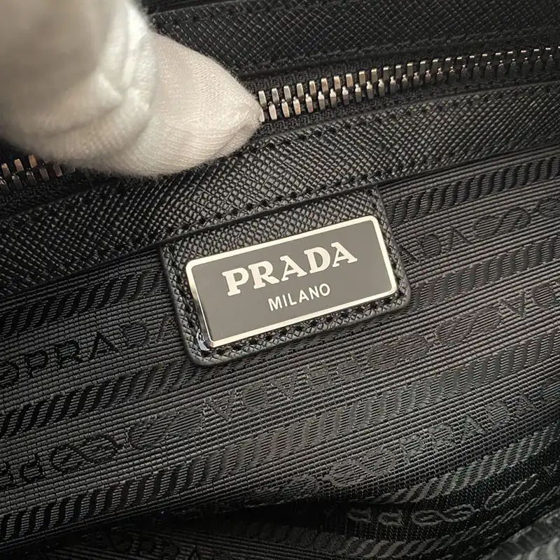 Pra*a bags 208b570119