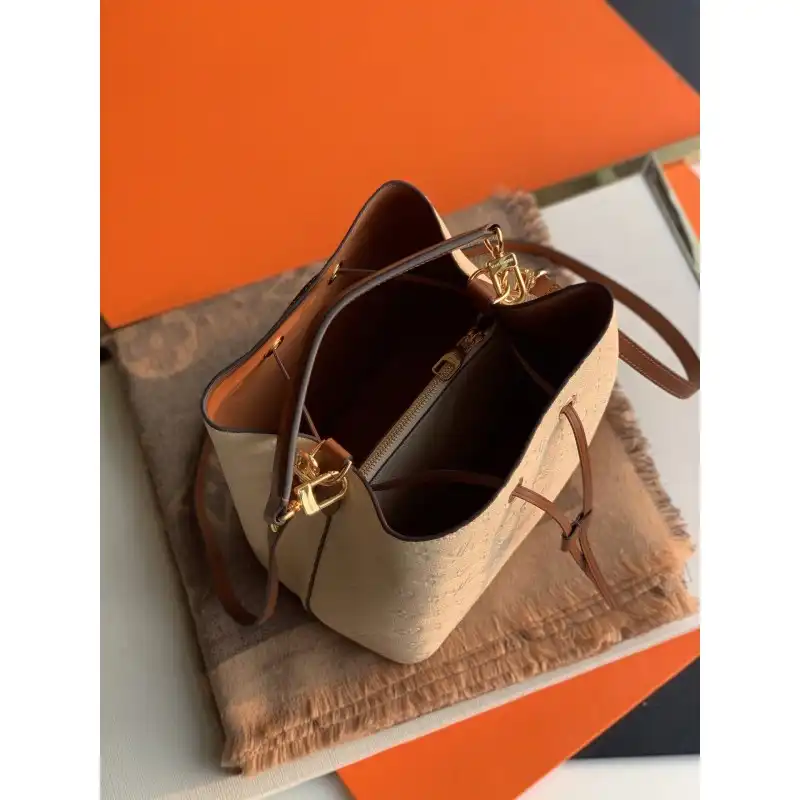 Pra*a bags 20b570059