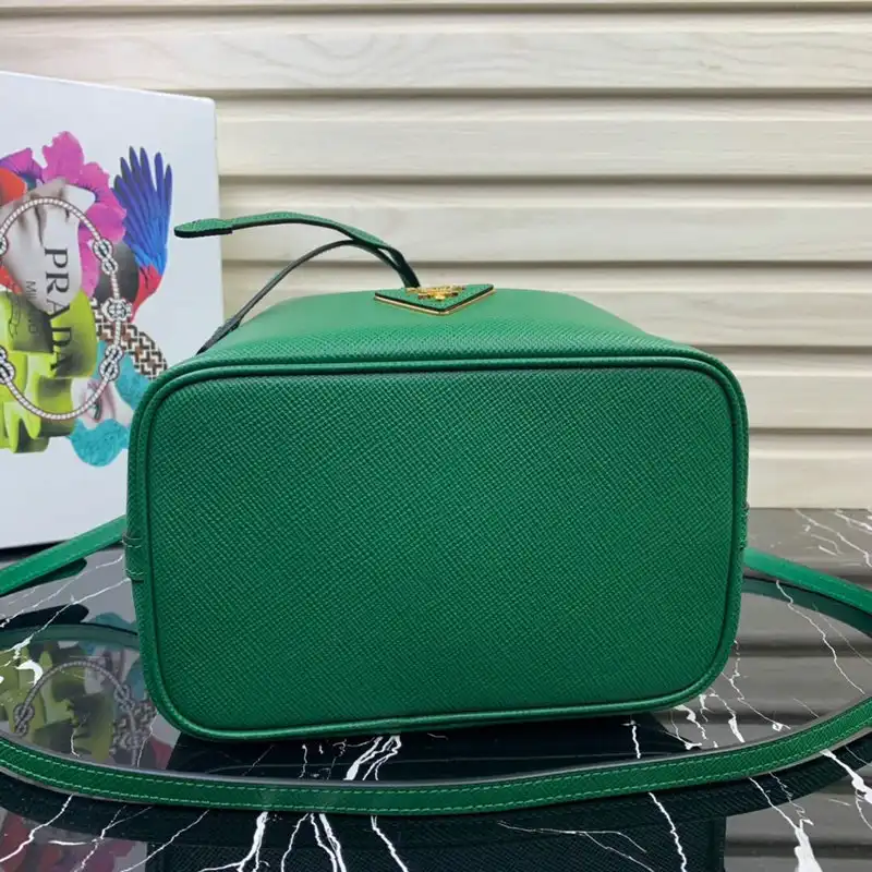 Pra*a bags 20b570129