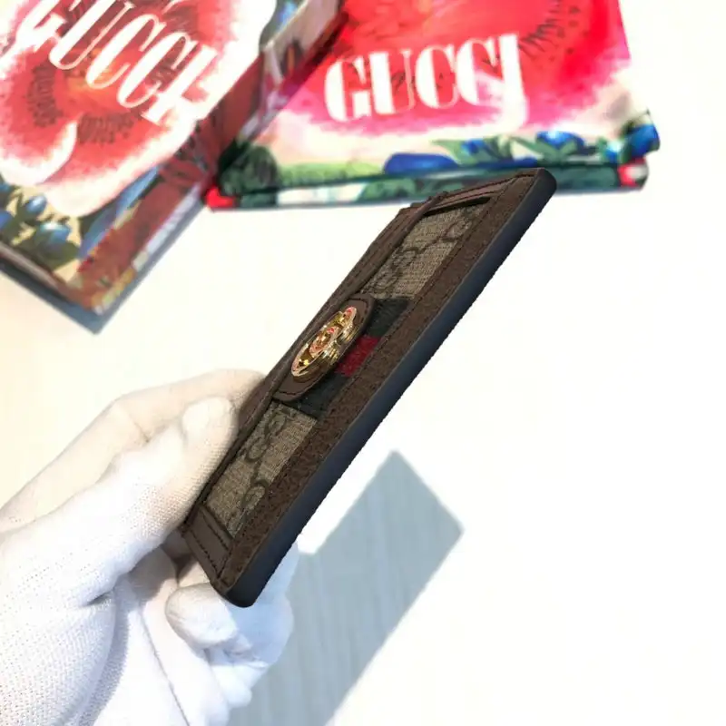 G*u*i bags 20guc0102