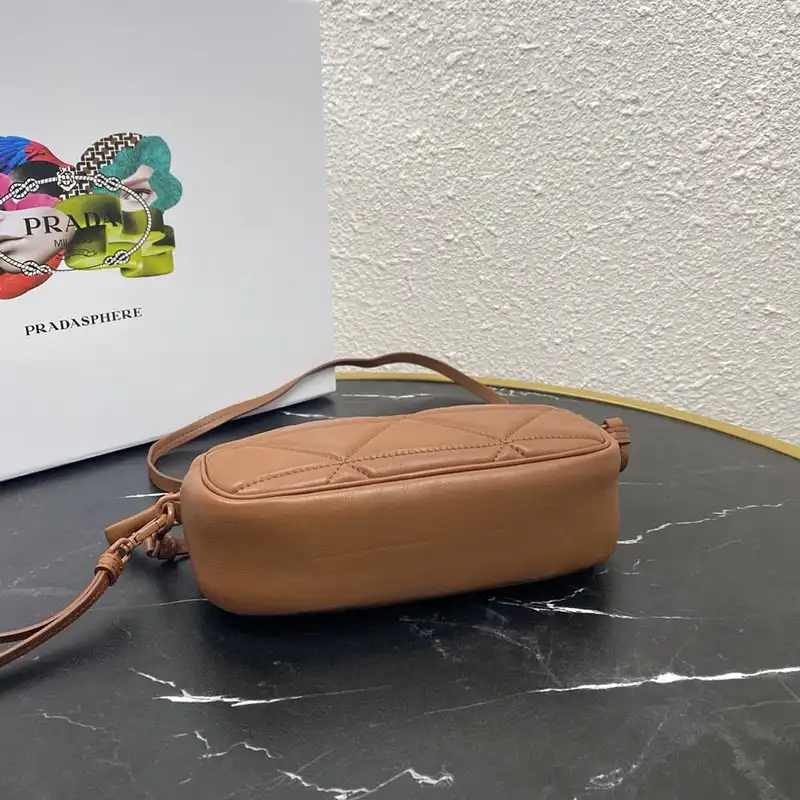 Pra*a bags 204b570044