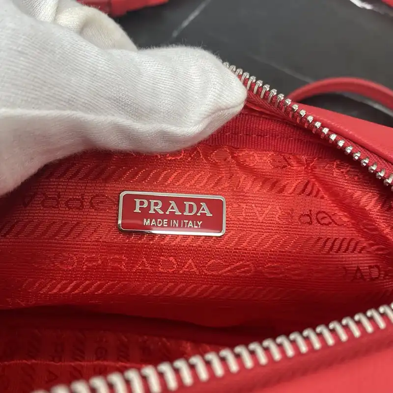 Pra*a bags 204b570047