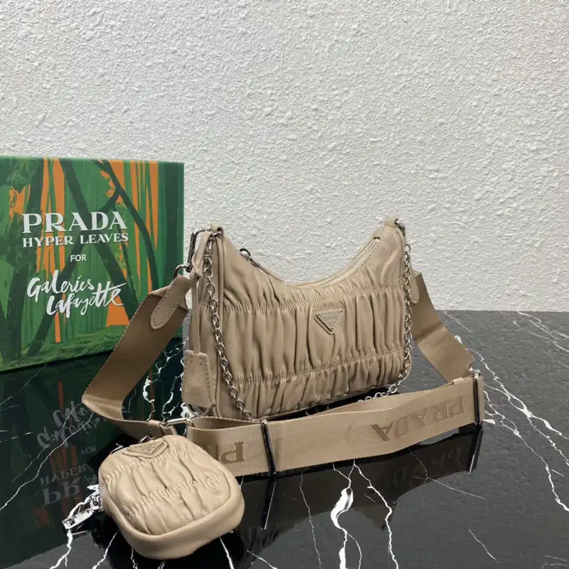 Pra*a bags 2104dj0033