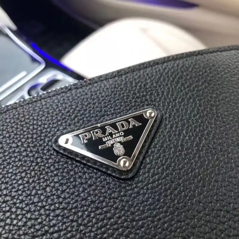 Pra*a bags 2107ya0003