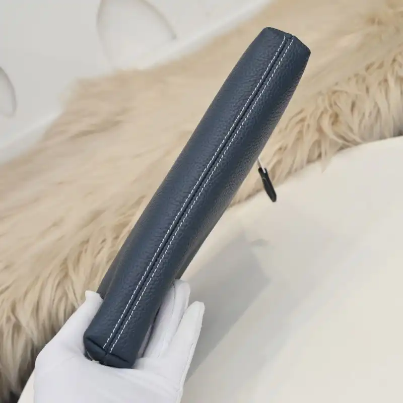 H**me5 bags 2107ya0053