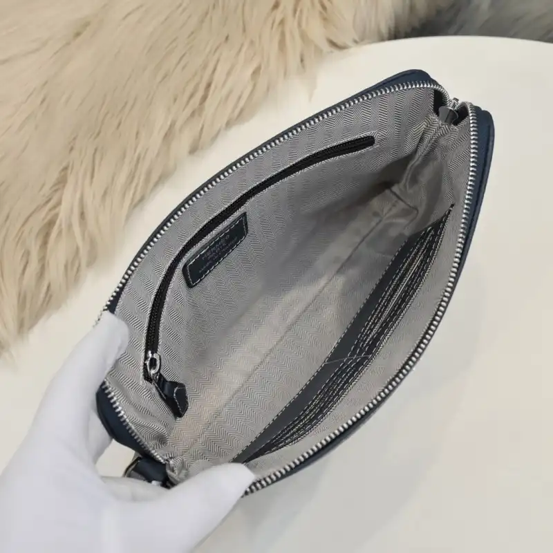 H**me5 bags 2107ya0053