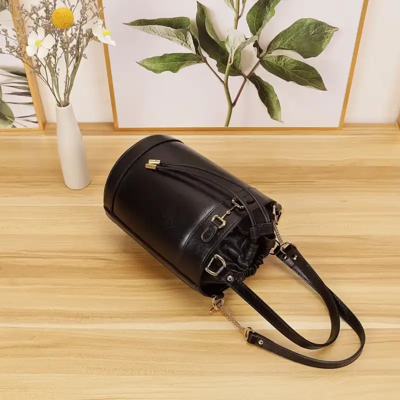 G*u*i s bags 2108dj0073