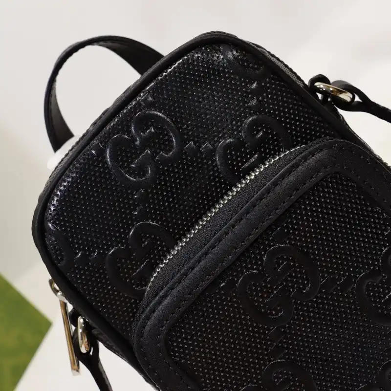 G*u*i s bags 2108dj0093