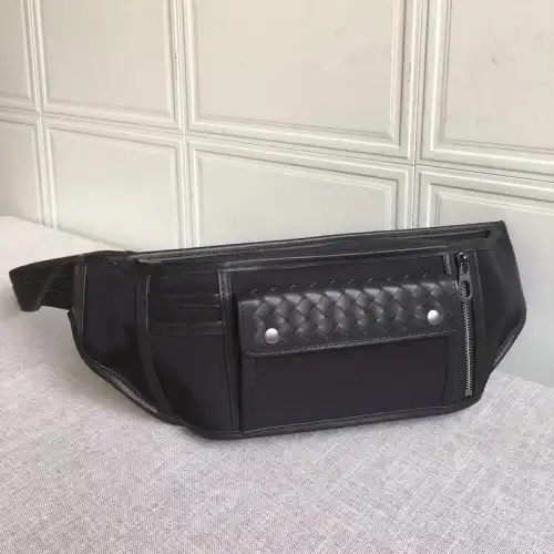 b0tt*ga Ven*ta bag 2108sf0205