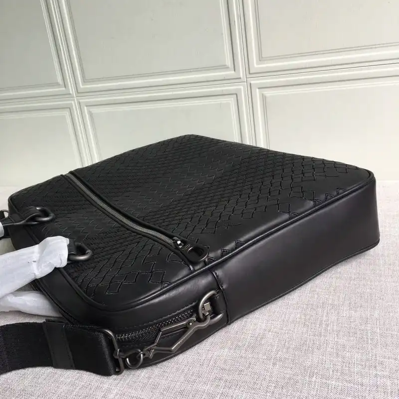 b0tt*ga Ven*ta bag 2108sf0215